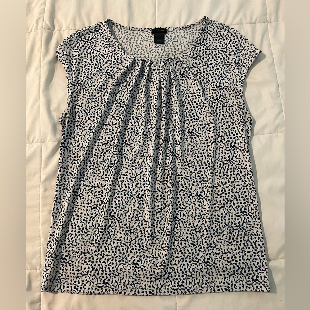 Women’s Ann Taylor jersey shell